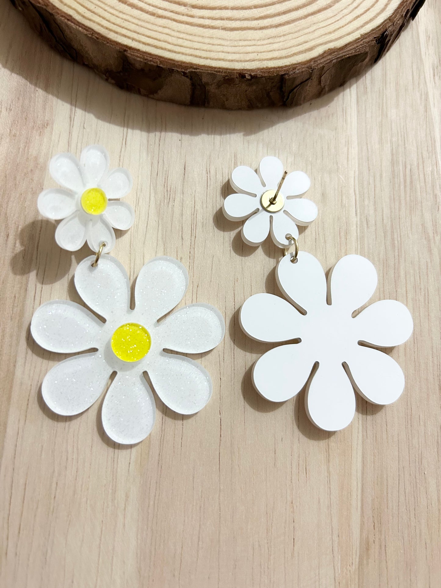 Daisy Design Acrylic Earrings