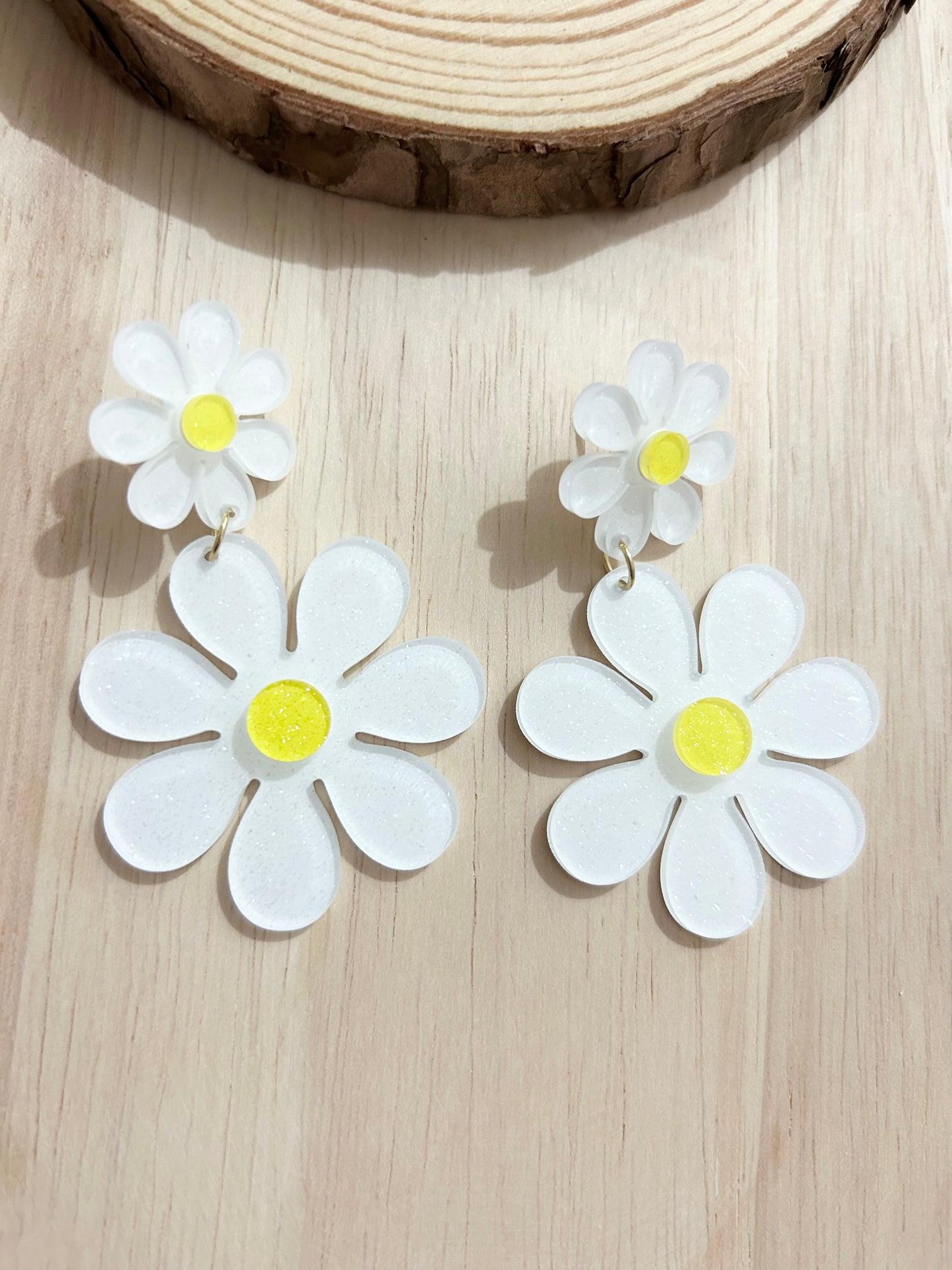 Daisy Design Acrylic Earrings