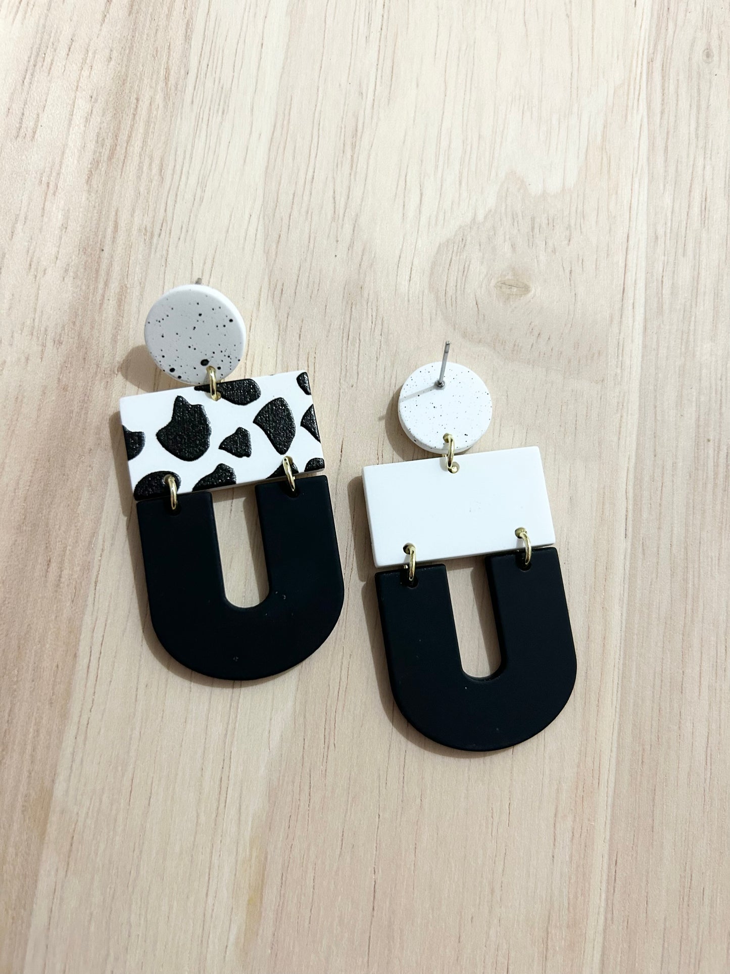 U-Shape Cow Hide Pattern Acrylic Earrings